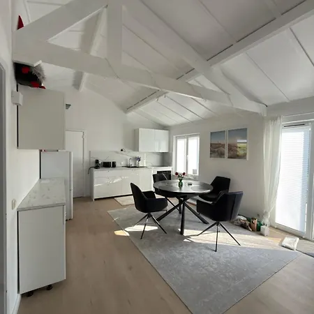 Dune Nest 233 - Beautiful House Near - Up To 4 Guests With Garden, Parking, Wlan