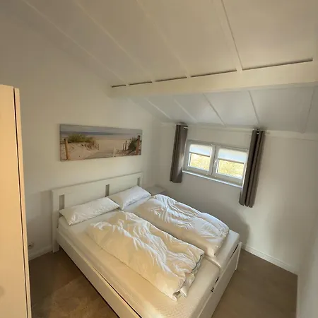 Dom wakacyjny Dune Nest 233 - Beautiful House Near - Up To 4 Guests With Garden, Parking, Wlan